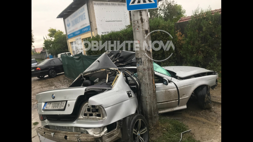 Кола се завъртя на централен булевард в Казанлък