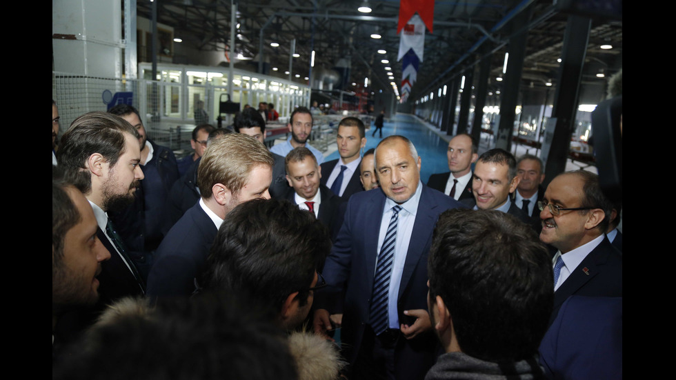 Премиерът откри завод в Нови пазар
