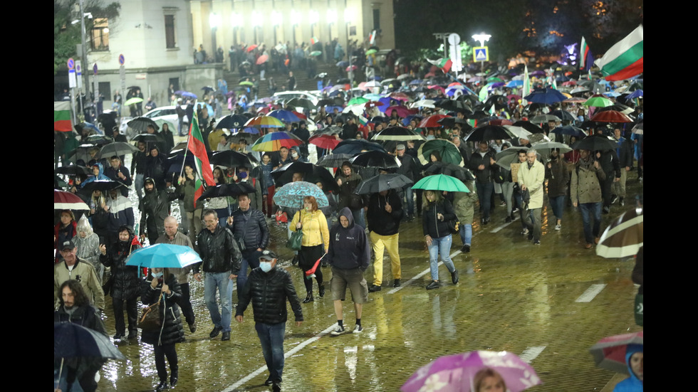 ДЕН 100: Засилено полицейско присъствие в София заради протеста