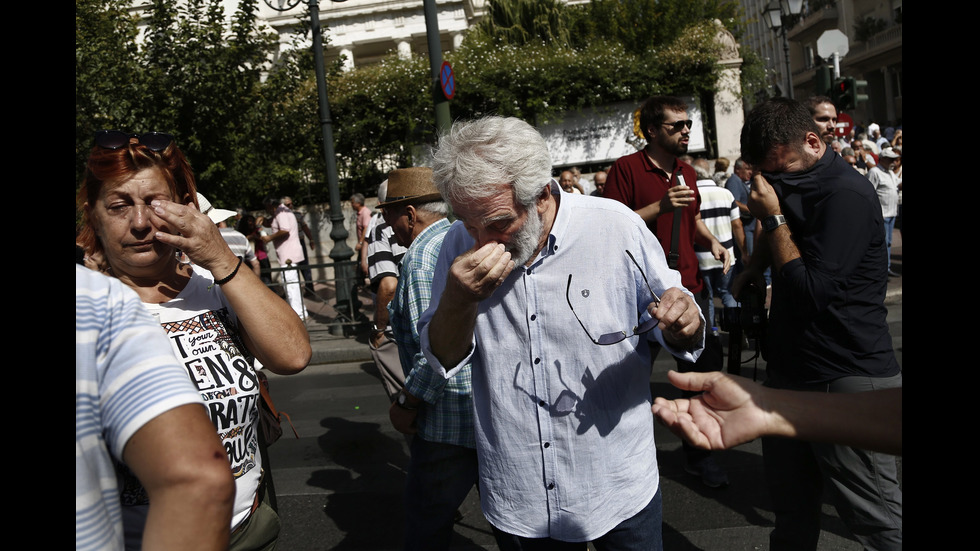 Лютив спрей срещу протестиращи пенсионери в Атина