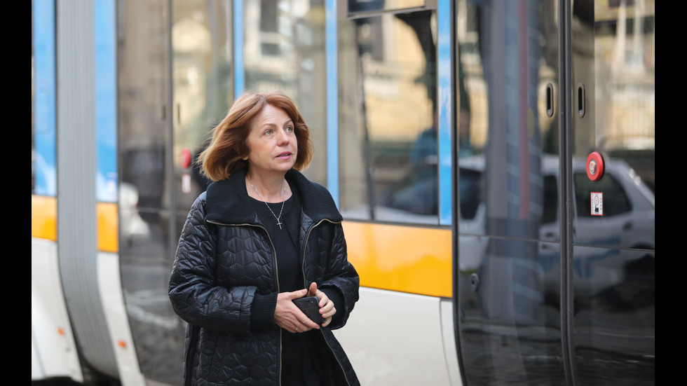 Фандъкова: Надявам се до 2 г. да включим в движение още 25 нови трамвая