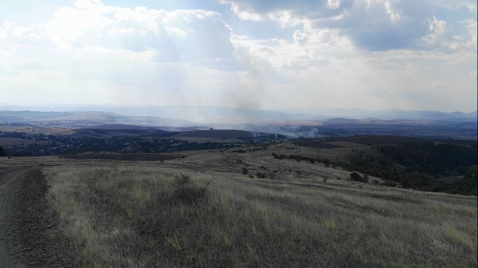 Пожар до пернишкото село Дивотино