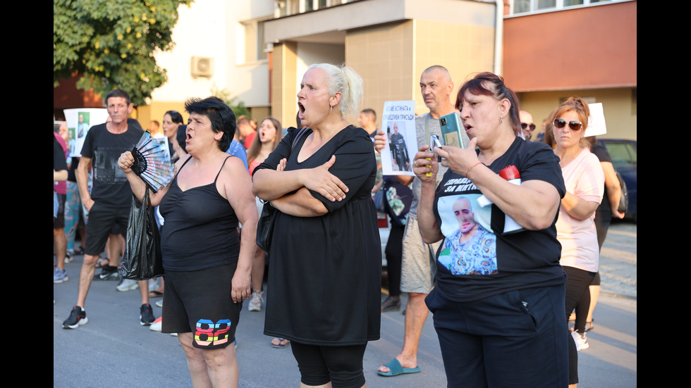 Майката на убития Димитър: Докато не се появих пред медиите, никой не предприе нищо