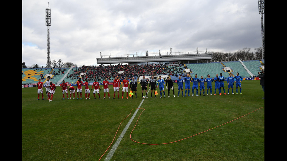 Вечното дерби завърши с нулево равенство