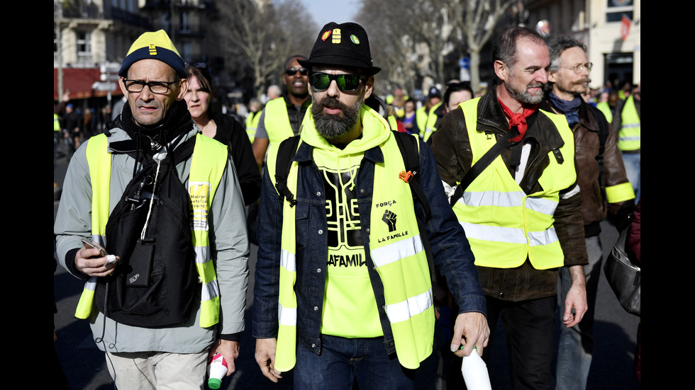 Сблъсъци на 14-ия протест на "жълтите жилетки" в Париж