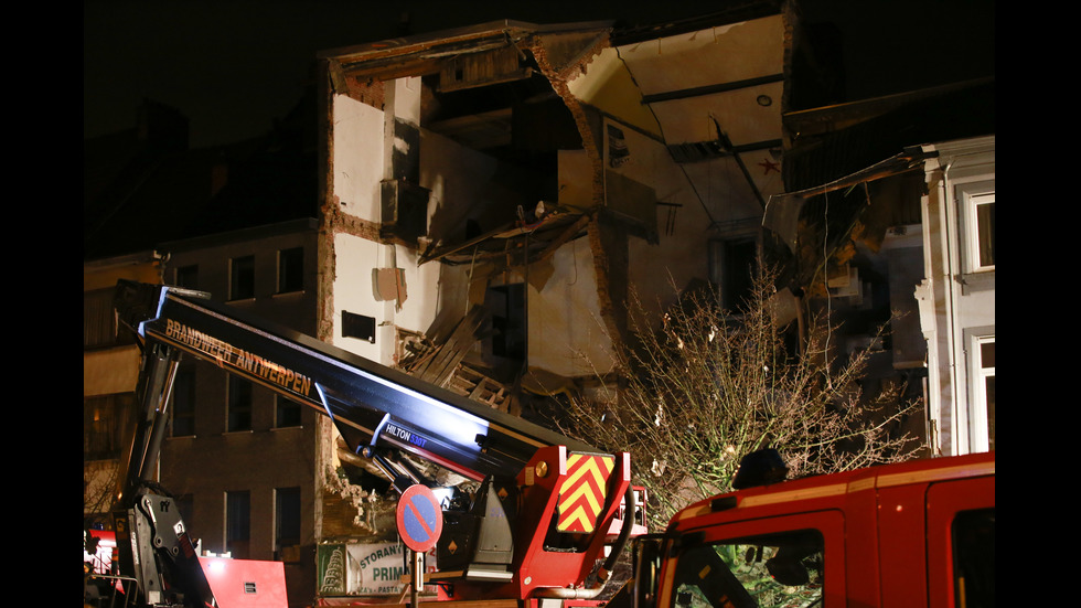 Взрив разруши сграда в Белгия