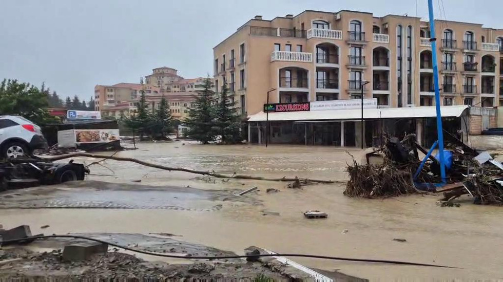 Бедствие по Южното Черноморие, има жертва