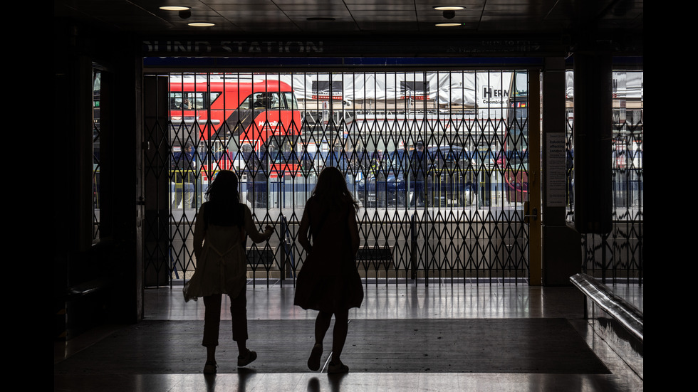 Стачка парализира транспорта във Великобритания