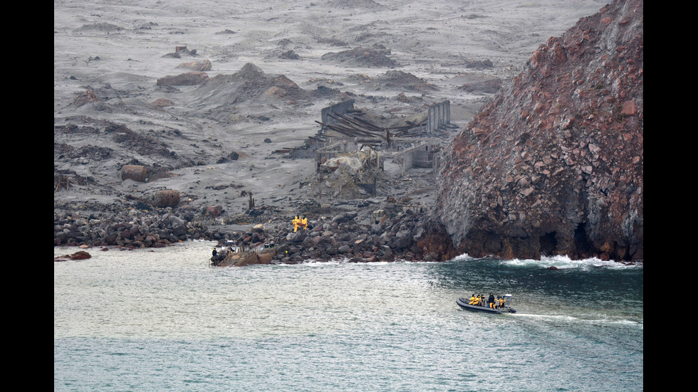 В Нова Зеландия бяха открити телата на шест жертви на вулканичното изригване