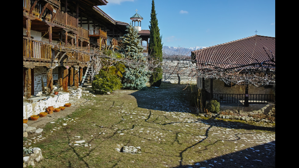 Мелник - най-малкият град в България