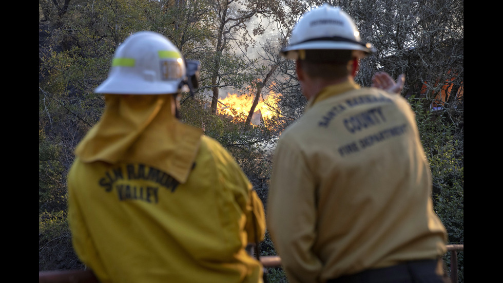 Червен код за опасност от нови пожари в Калифорния
