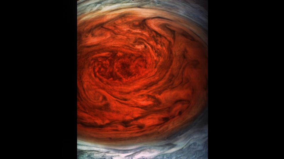 „Джуно” прелетя над Юпитер и засне „Голямо червено петно"