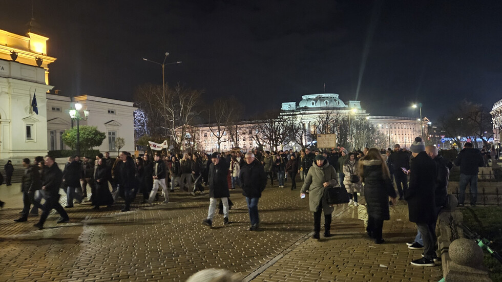 Протести срещу властта в София и други големи градове у нас
