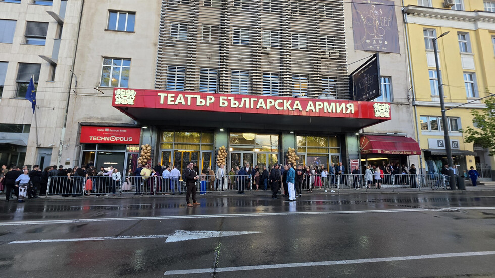 Връчват театралните награди "Аскеер"