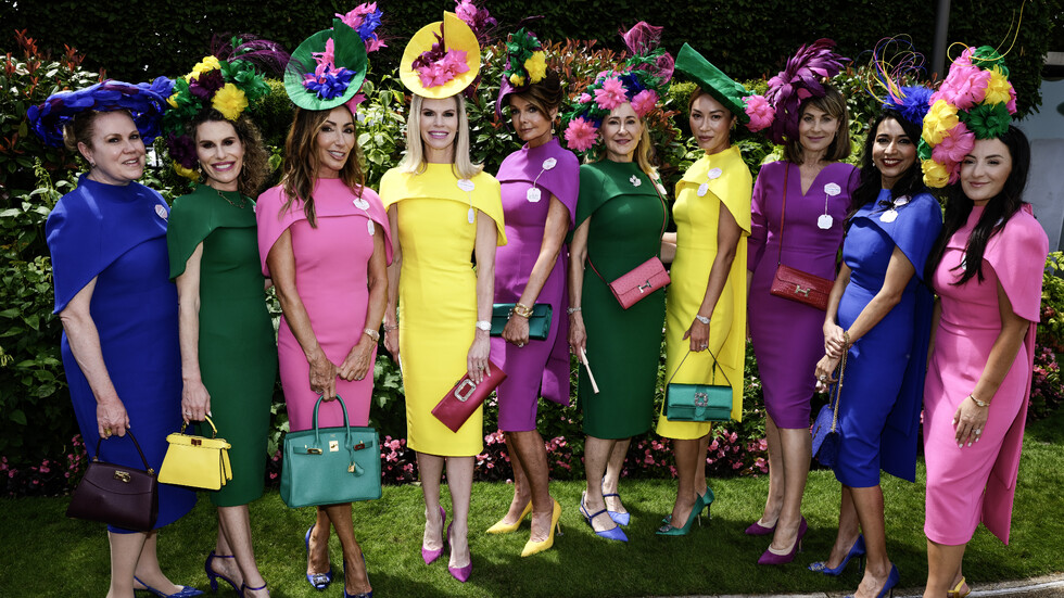 Огромни пъстри капели, цилиндри, кралски особи и световни звезди на Royal Ascot 2026