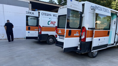 Линейките с децата, пострадали на „Тракия”, потеглиха към Сърбия