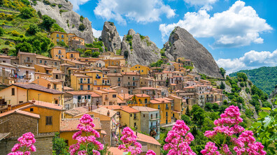 Пет приказни градчета в Италия