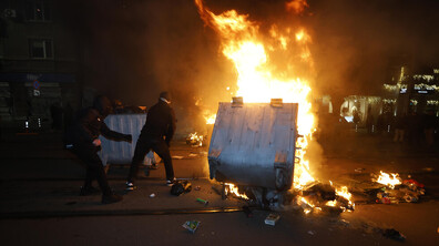 Погром след протеста в центъра на София