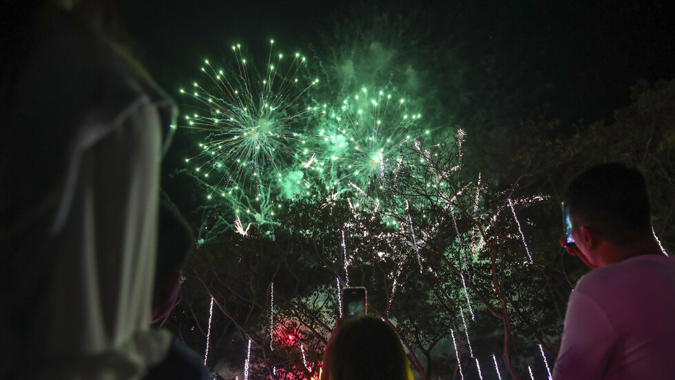 В Малайзия отбелязаха Новата година с празненства и фестивали