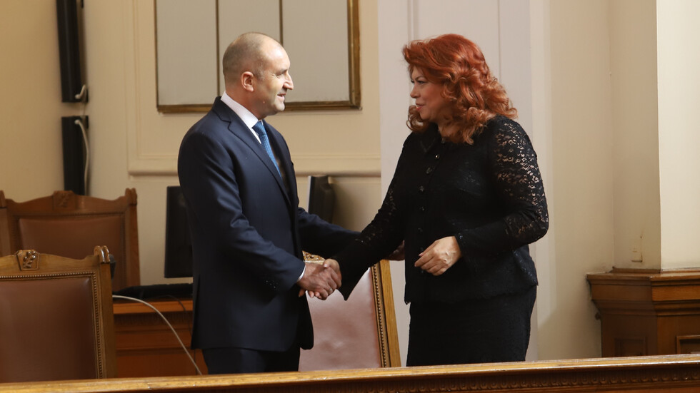 Президентската двойка Румен Радев и Илияна Йотова положиха клетва за втори мандат