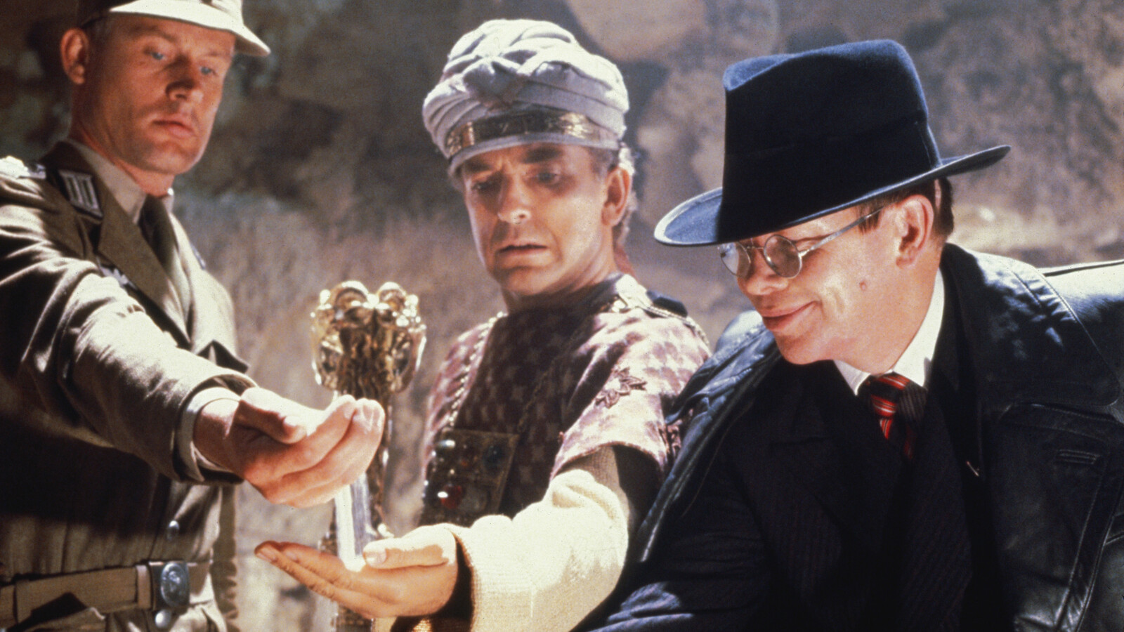 Похитителите на изчезналия кивот