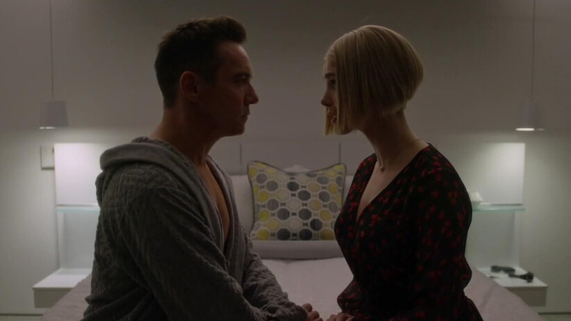 Като съпруга