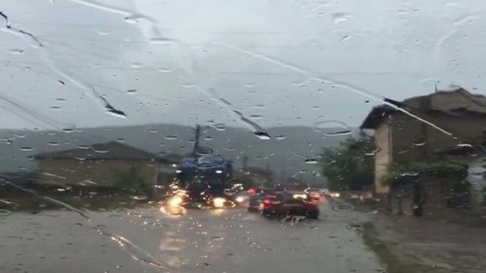 Силен дъжд в село Самоводене, Търновско