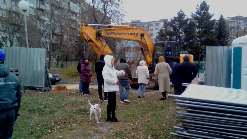 Застрояване на зелените площадки