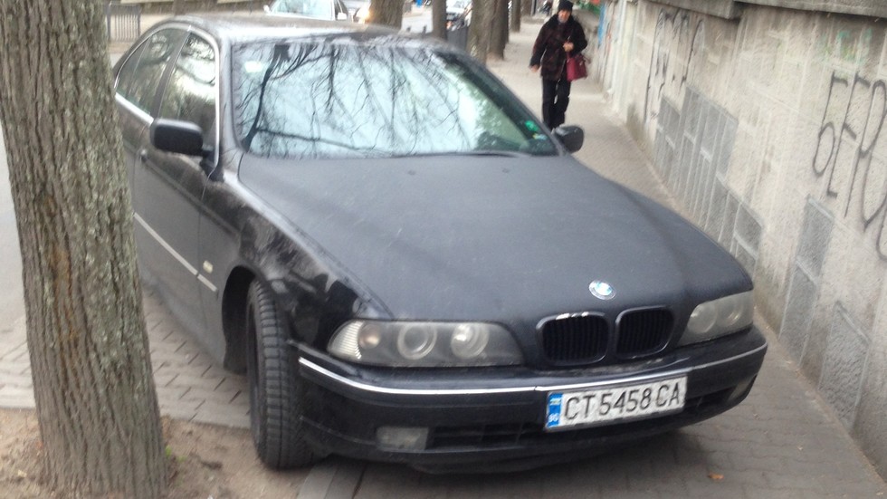 Паркиране