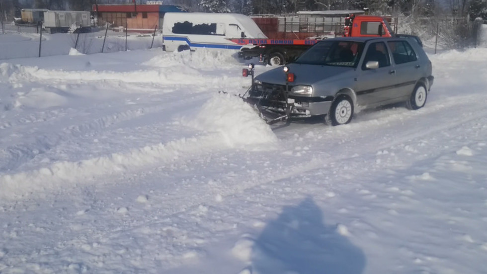 Почистване на снегорин в Добрич