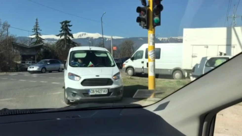 На светофара на "Горубляне"