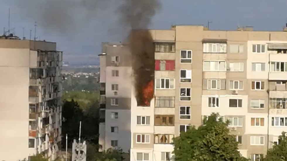 Пожар в ж.к. "Младост 4" в София