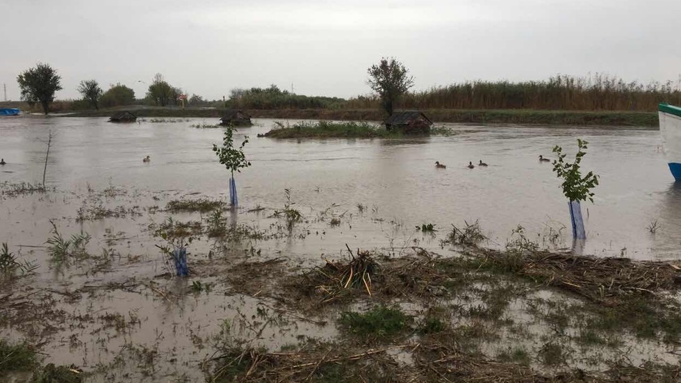Щетите от наводнението в Бургаска област