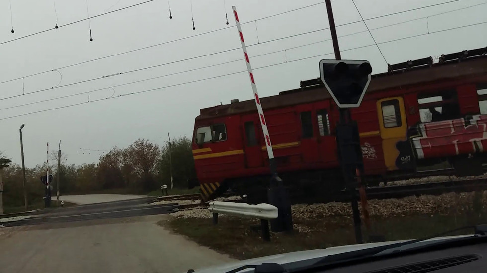Жп прелез без спуснати бариери