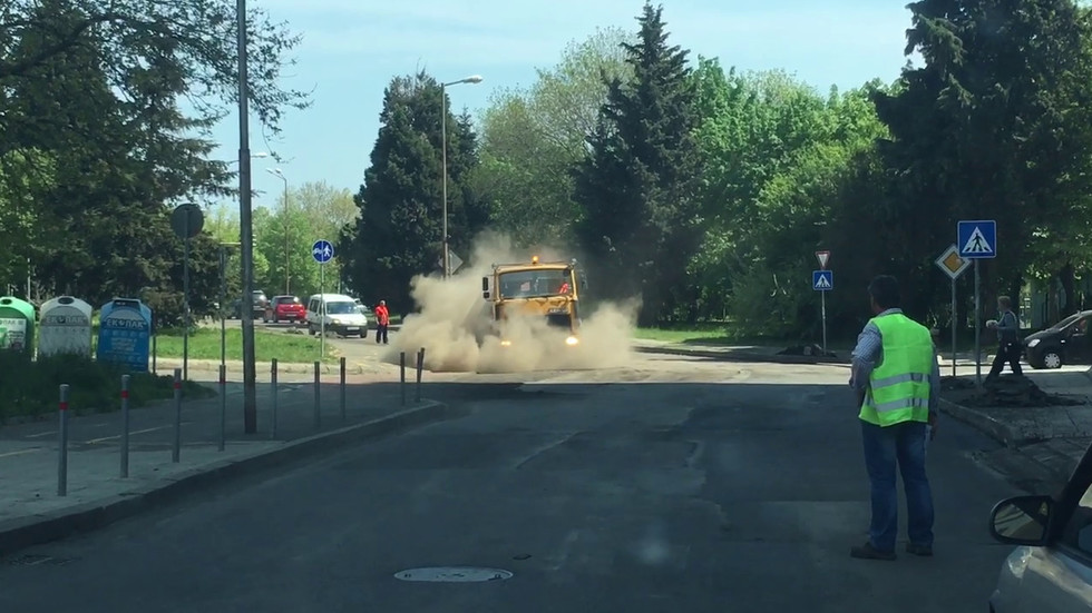 "Почистване" на улиците в Бургас