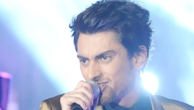 Иван от X Factor без гадже и работа, но устремен към финала