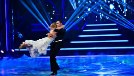 Само шест двойки на финалната права в Dancing Stars