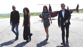 Журито на X Factor „превзе” борда на хеликоптер