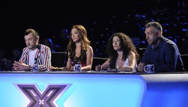 Момичета срещу момчета с подкрепата на Саня и Мария в X Factor