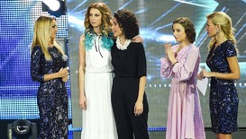Разплакана, Саня изпрати свой финалист от X Factor