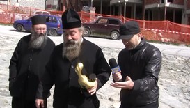 Златен скункс за бившия игумен на Бачковския манастир