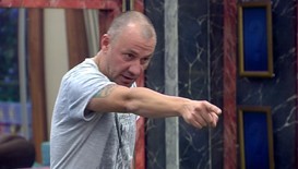 Романс и словесни атаки владеят Къщата на VIP Brother