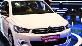 Петър Гогов спечели нов автомобил от Национална лотария